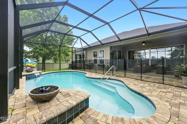 Building Photo - 2304 Evening Breeze Ln