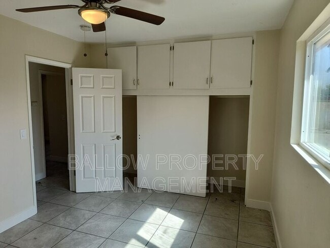 Building Photo - 499 H St
