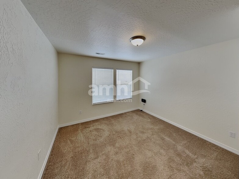 Building Photo - 1934 S 725 E