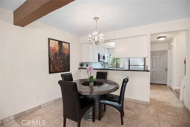 Building Photo - 5760 Owensmouth Ave