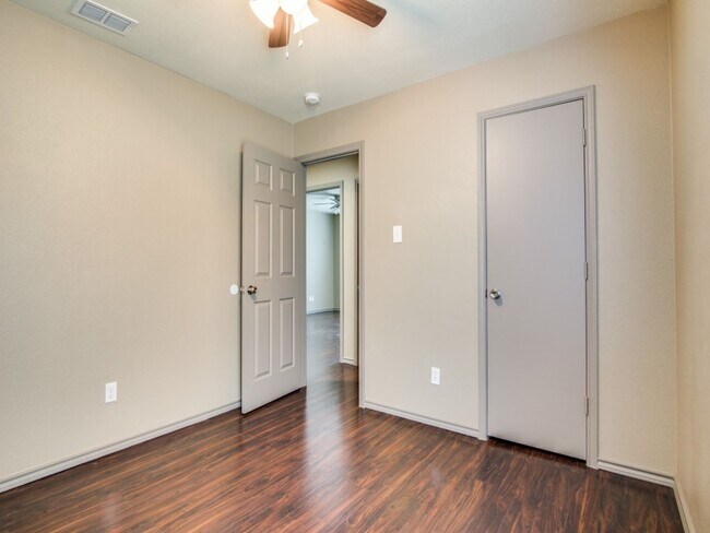 Building Photo - 7716-7718 Sable Lane