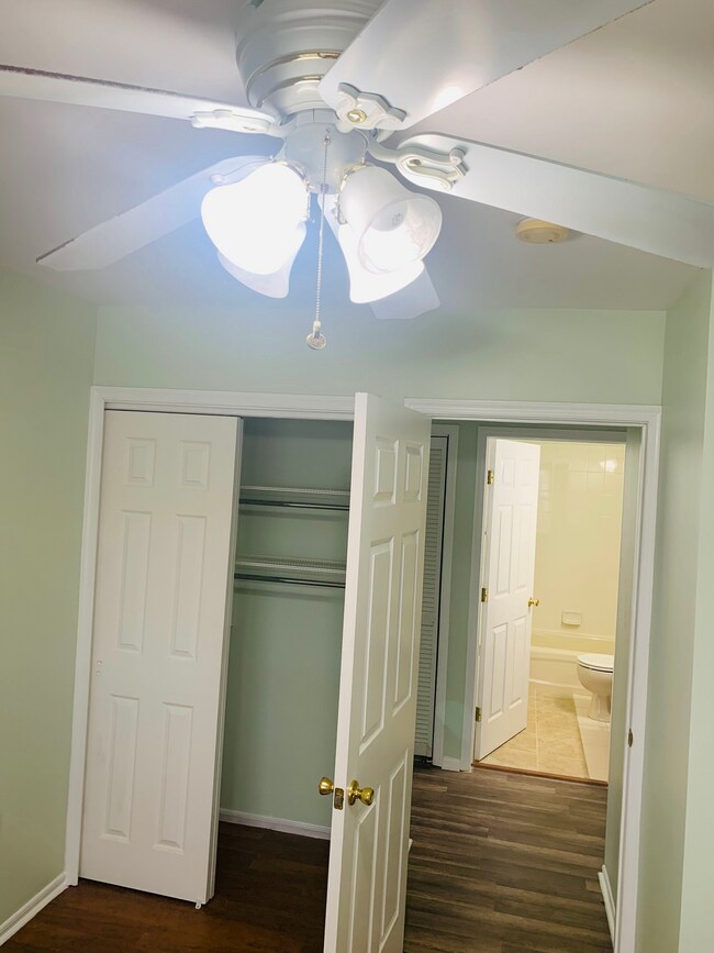 Building Photo - 178 Lackland Ave