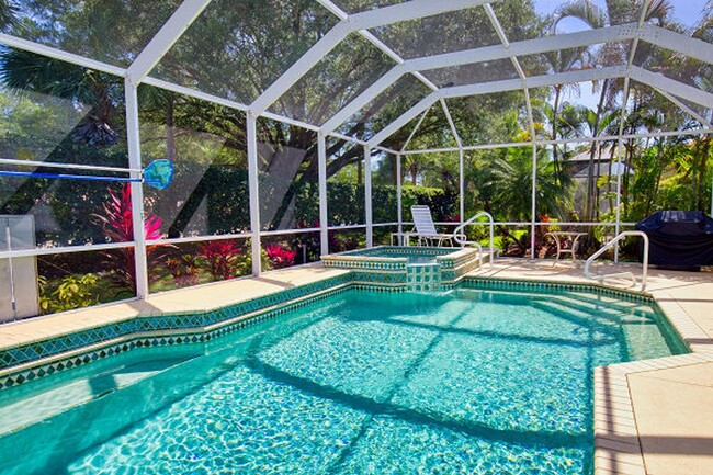 Building Photo - Seasonal Short-Term Single-Family Pool Hom...