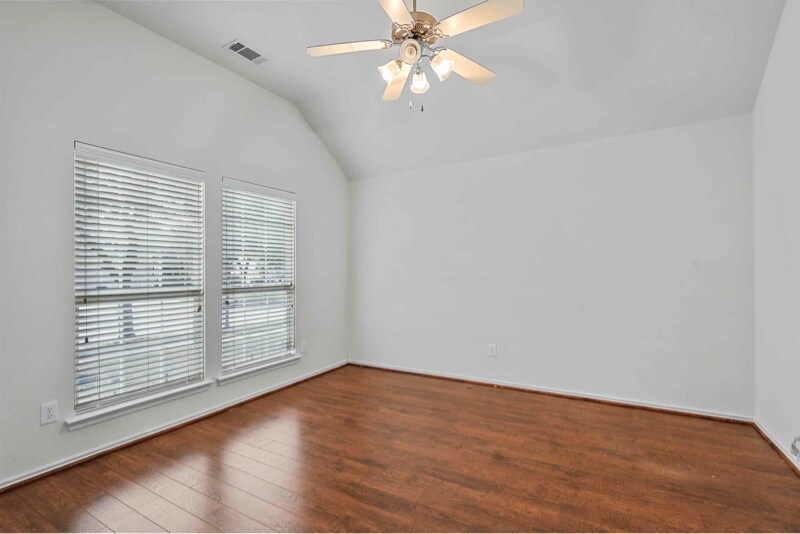 Building Photo - 5021 Meyers Ln