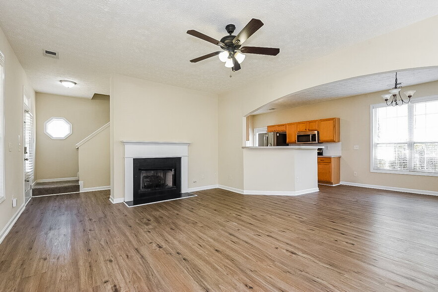 Building Photo - 3057 Heatherbrook Trce