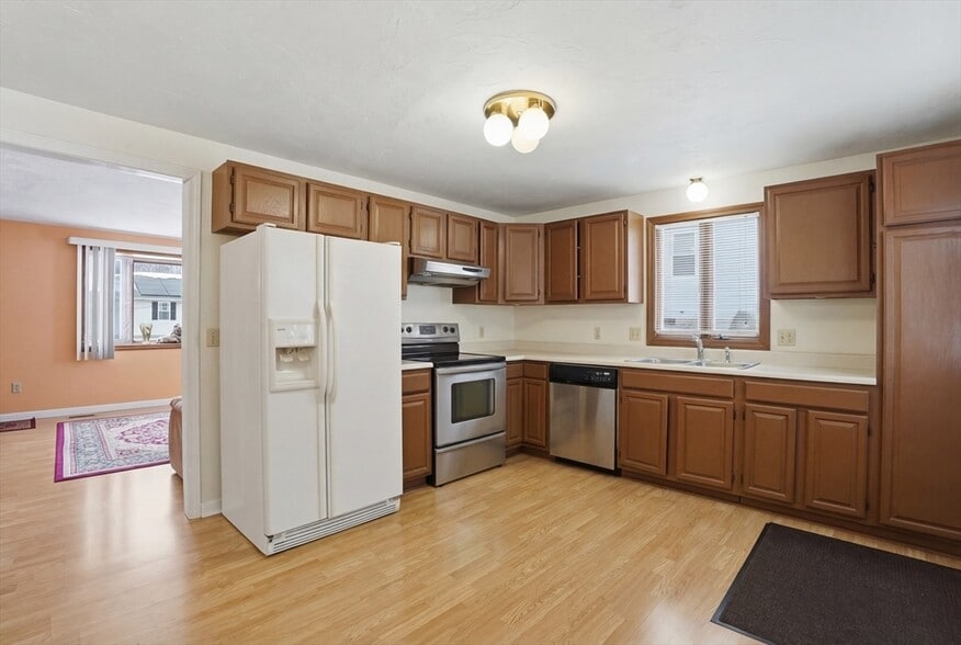 Building Photo - 20 Bolton St