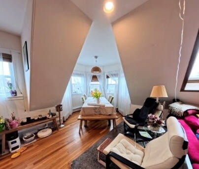 Building Photo - 181 Davis Ave