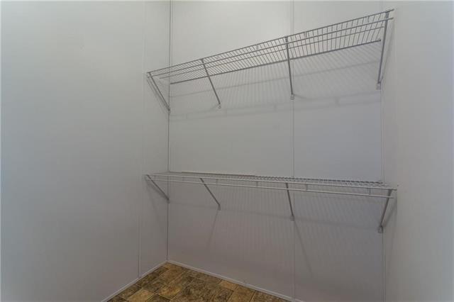 Building Photo - 512 Deer Run