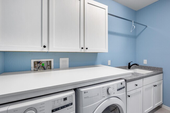 Building Photo - 7308 W Tombstone Trail