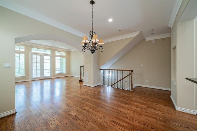 Building Photo - 9103 Harbor Hills Dr