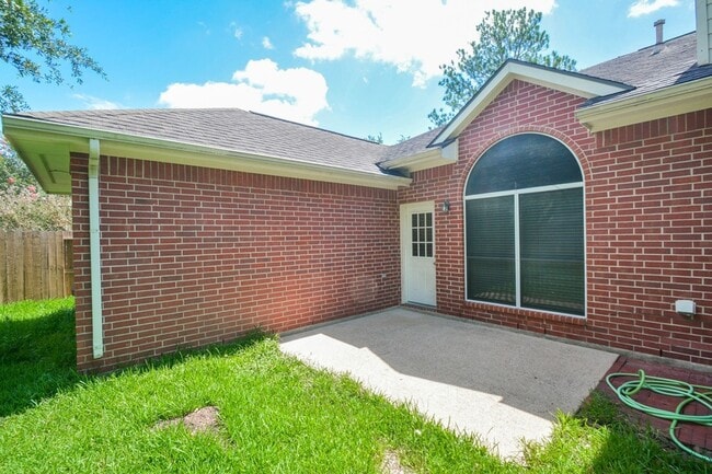 Building Photo - 918 Tennyson Dr