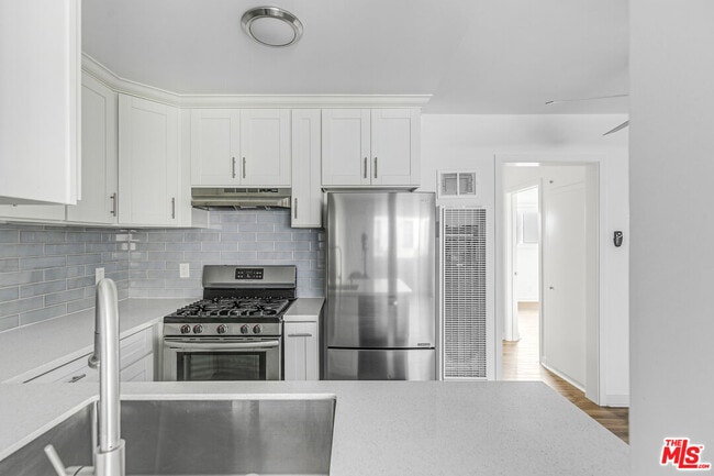 Building Photo - 1323 11th St