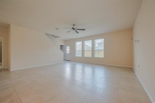Building Photo - 18402 Each Elm Way