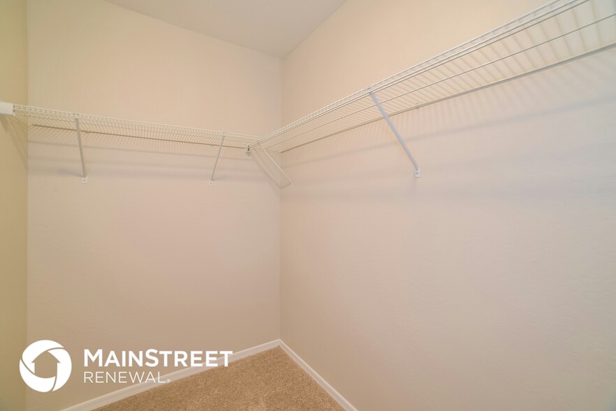 Building Photo - 126 N 86th Ln