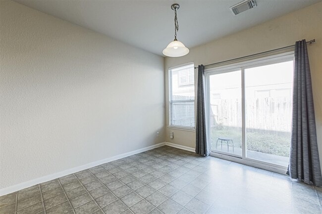 Building Photo - 8031 Fisher Glen Ln