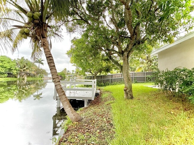 Building Photo - 6708 Camelia Dr