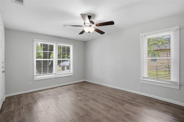 Building Photo - 507 E Heron St