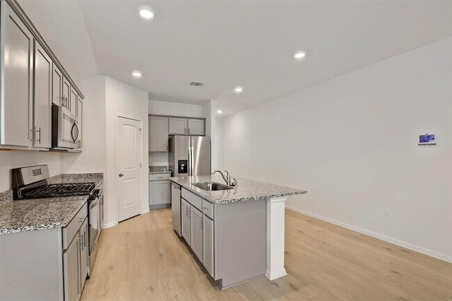 Building Photo - 2816 Owl Head Dr