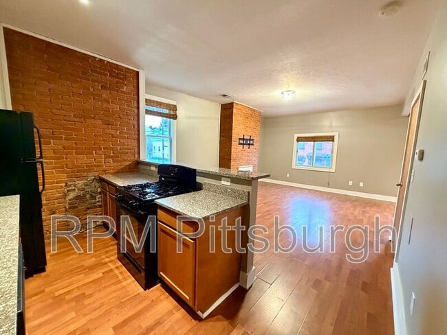 Building Photo - 3947 Mintwood St