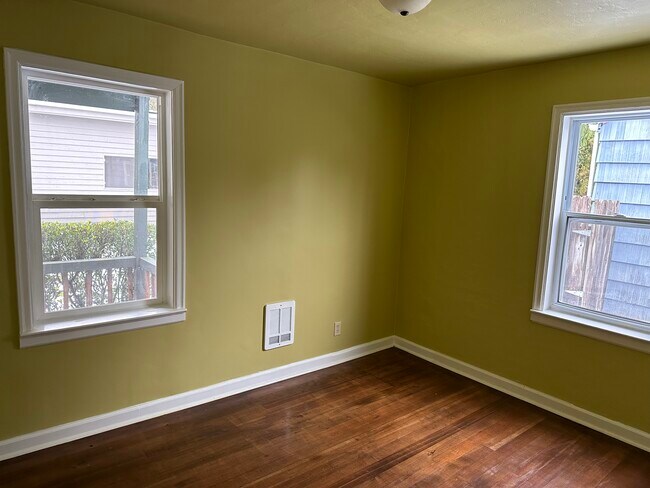 2nd Bedroom - 1148 Sidney Ave