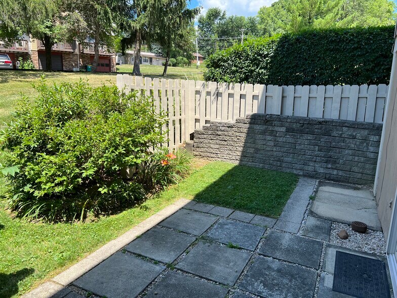 Building Photo - 792 Wheatland Cir