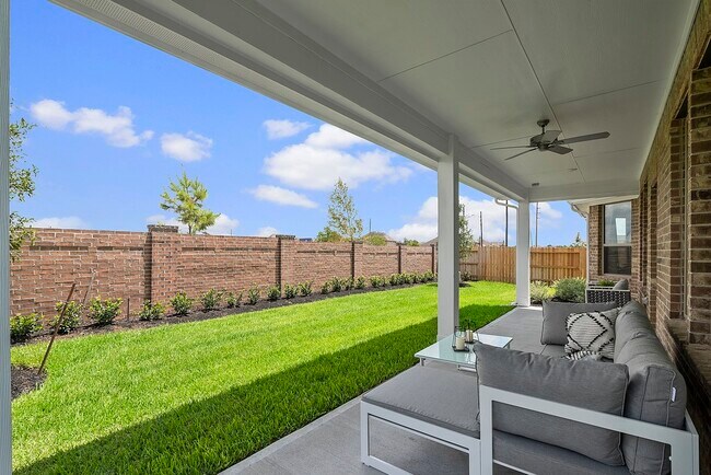 Building Photo - 21106 Bella Coral Dr