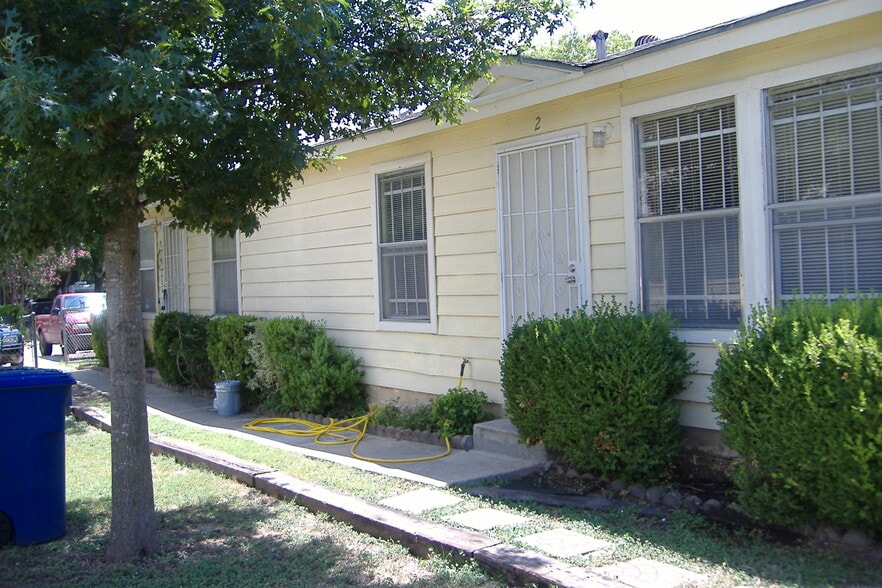 Building Photo - 631 J St