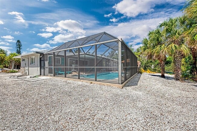 Building Photo - 307 Avenida De Paradisio