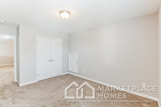 Building Photo - 741 Hollandale Rd