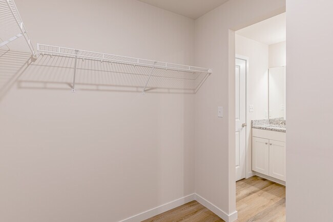 Building Photo - 160 Spartan Circle