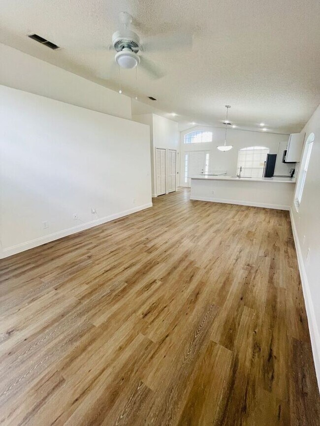 Building Photo - Greenpointe-13403 Greenpoint Drive Orlando, FL 32824