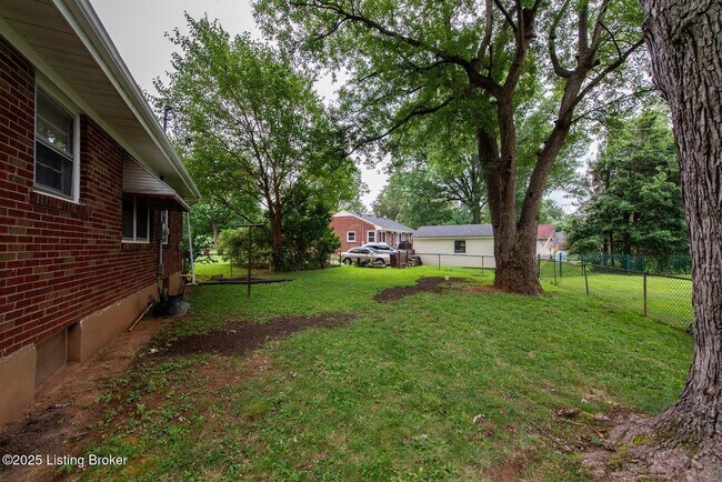 Building Photo - 2816 Milburn Ave