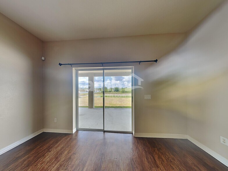 Building Photo - 3404 Pearl Dove Loop