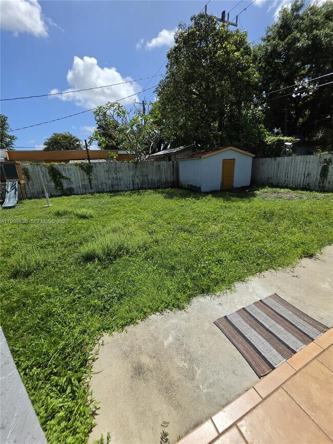 Building Photo - 5720 Douglas St