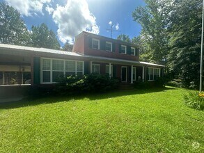 Building Photo - Secluded 3BR/2BA Home in Heflin – Lawncare...