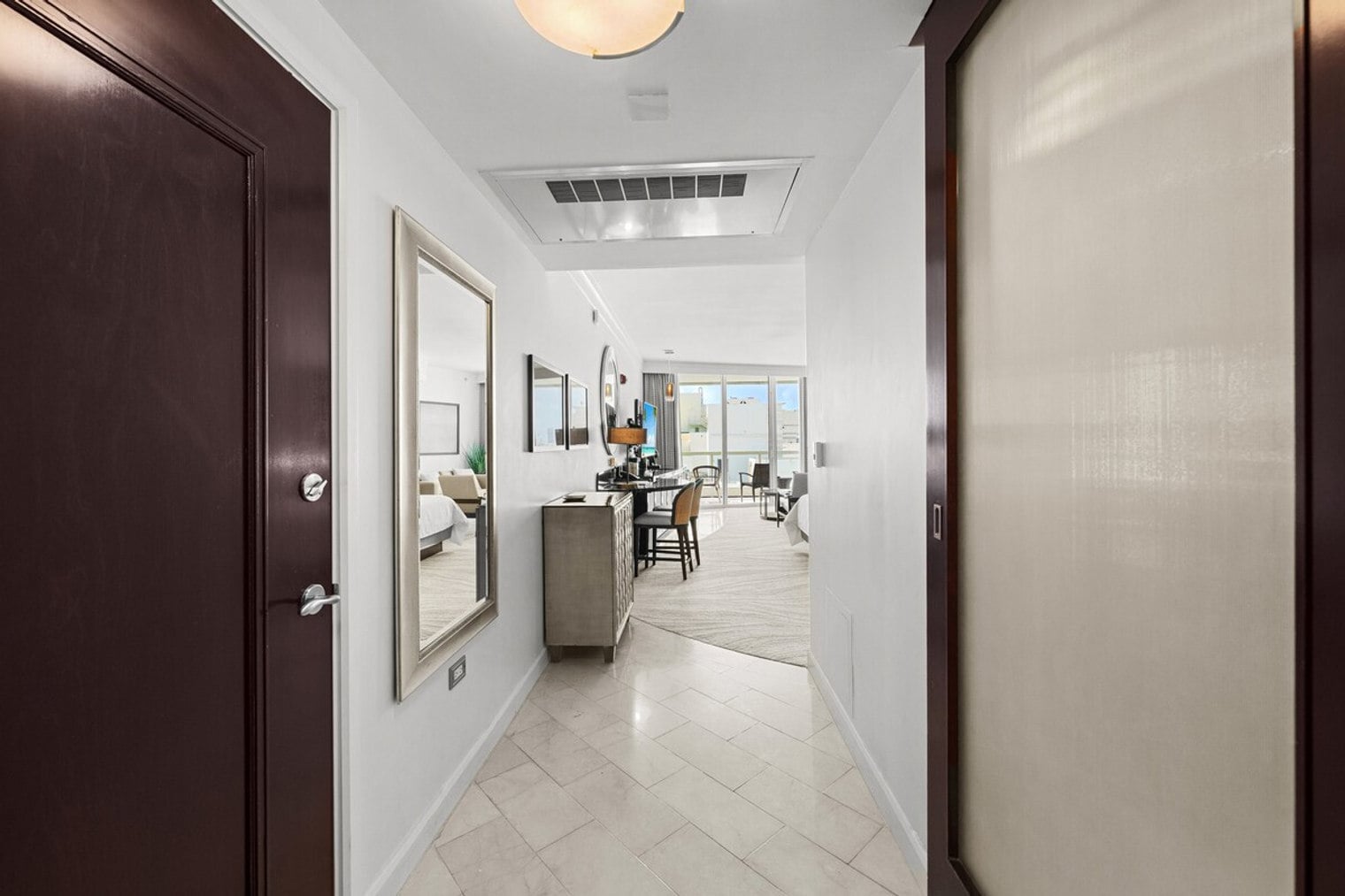Building Photo - 4391 Collins Ave