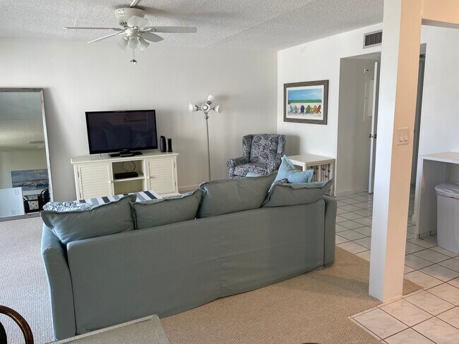 Living Room - 4501 S Atlantic Ave