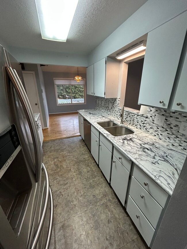 Building Photo - 180 Kookoosint Trail