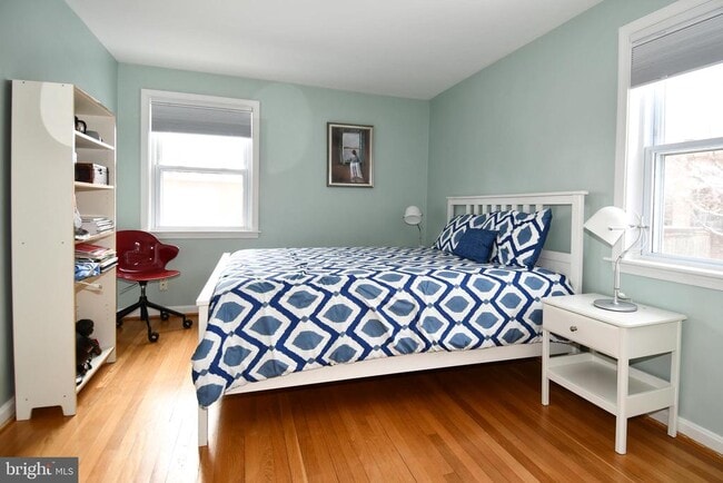 Building Photo - 854 N Liberty St