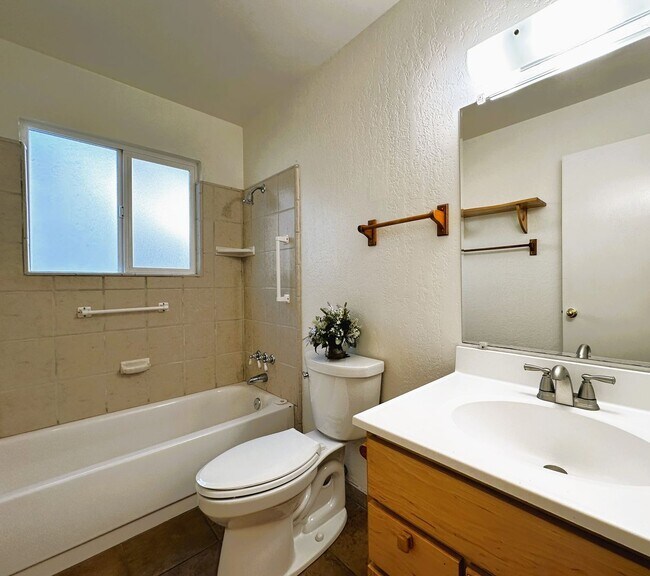 Building Photo - 432 Cambiaso Pl