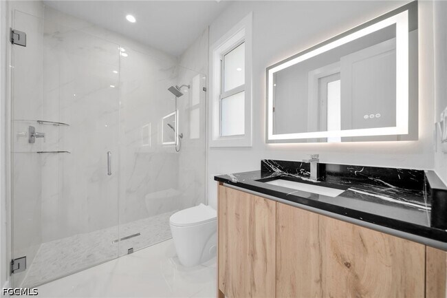 Building Photo - 1107 NW 40th Pl