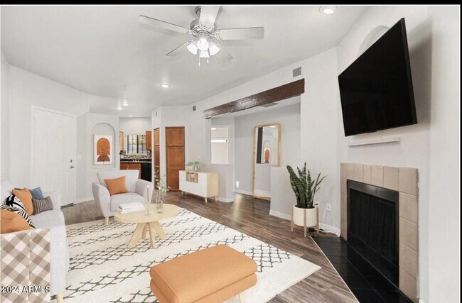 Building Photo - 9259 E Raintree Dr