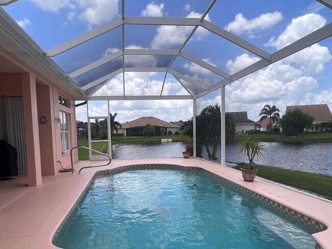 Building Photo - 2BR+Office with sleeper/2BA Single Family ...
