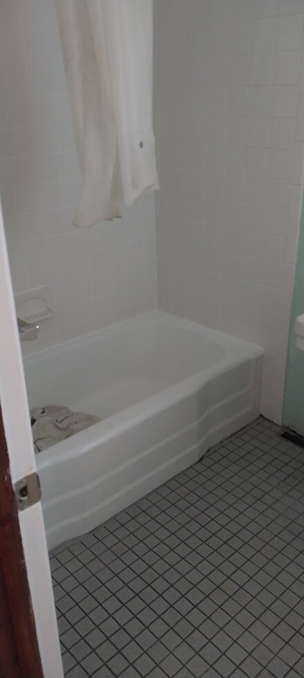 Bathroom - 31 Lincoln Ave