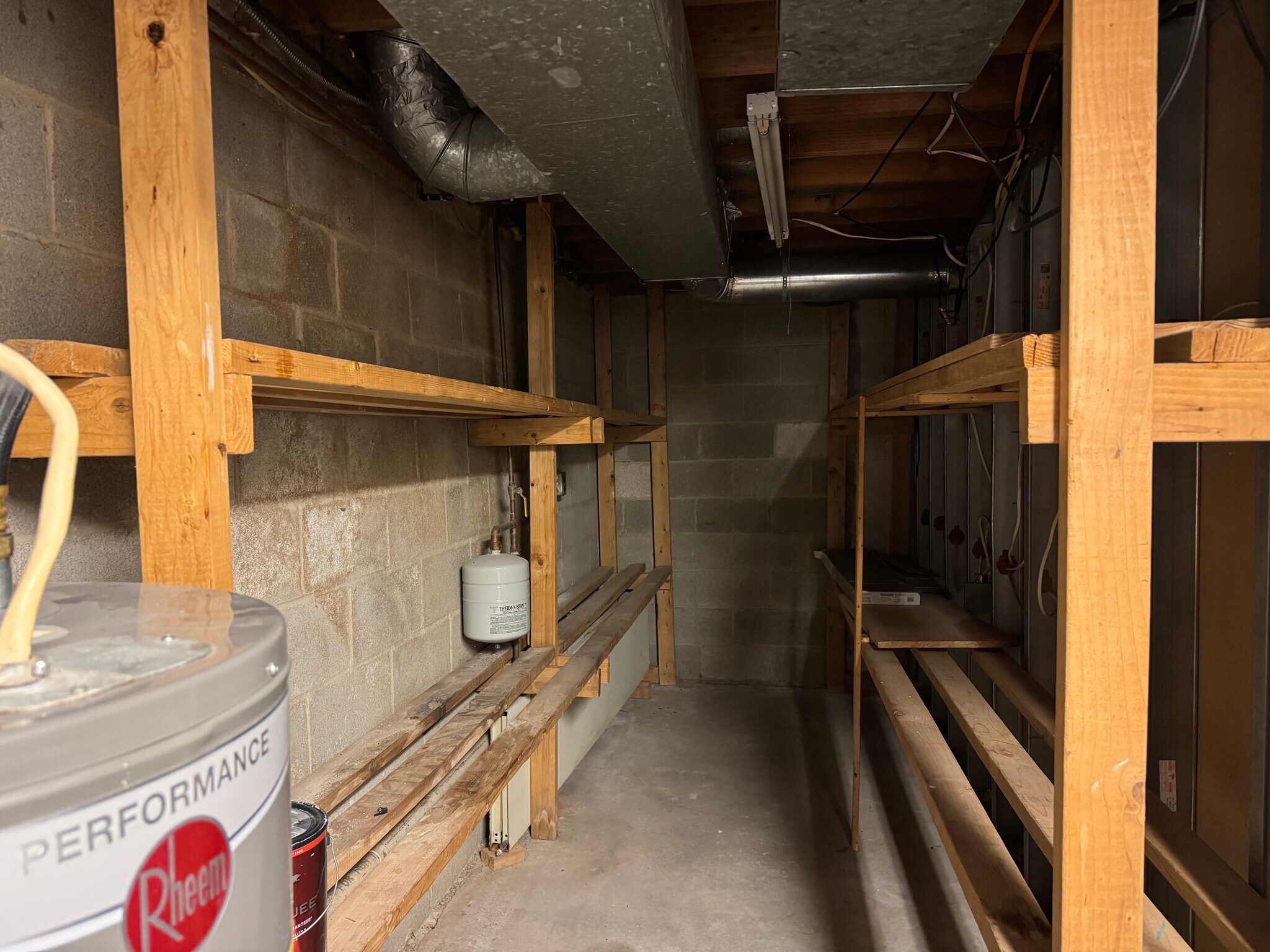 Building Photo - 1412 Whitpain Hls