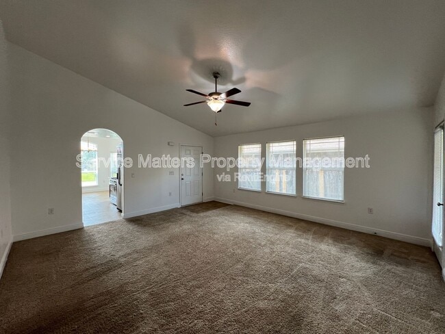 Building Photo - 4496 Fiske St