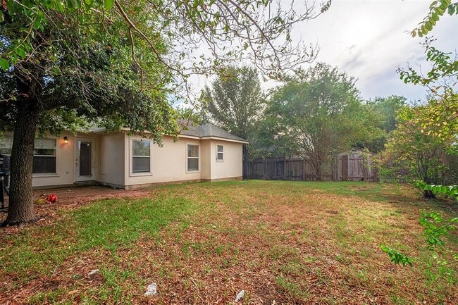 Building Photo - 3012 Hill St