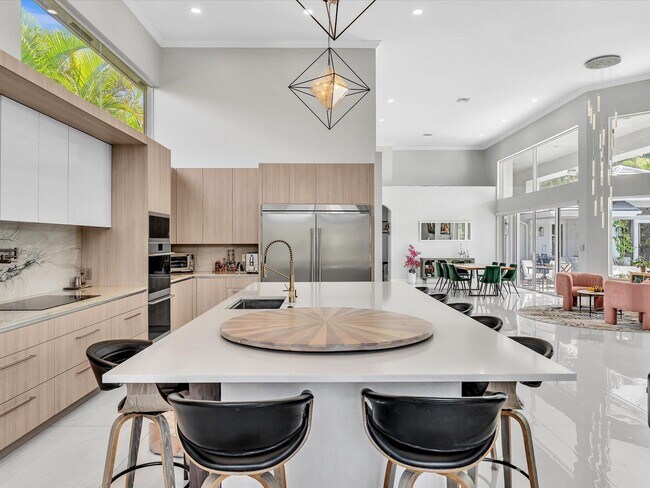 Building Photo - 6485 NW 32nd Way