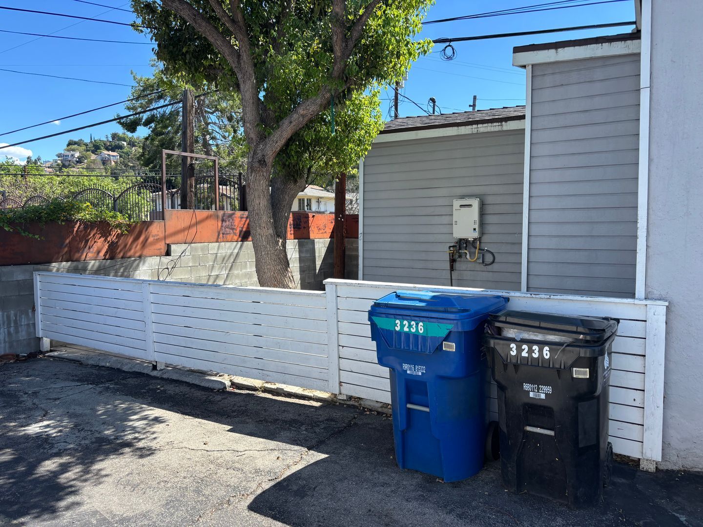 Building Photo - 3232 Verdugo Rd