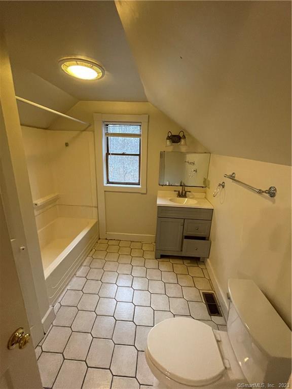 Building Photo - 143 Berkeley Rd